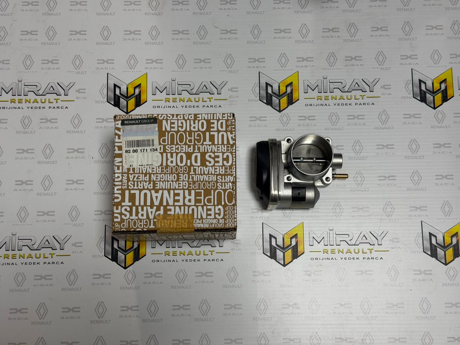 Megane 2 -II Scenic 2-II Enjeksiyon Gaz Kelebek Kutusu 1.6 16V K4M 8200171134 - Mais